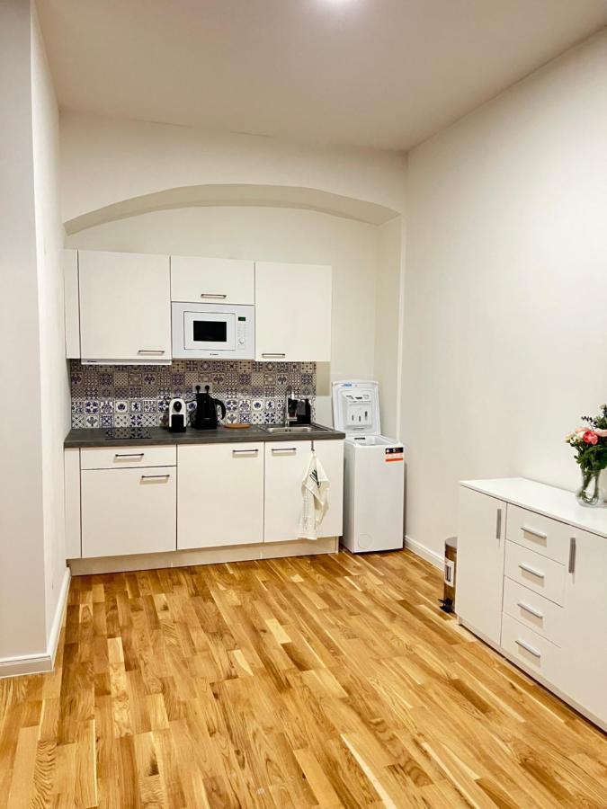 New Apartments Chain Florenc ปราก ภายนอก รูปภาพ