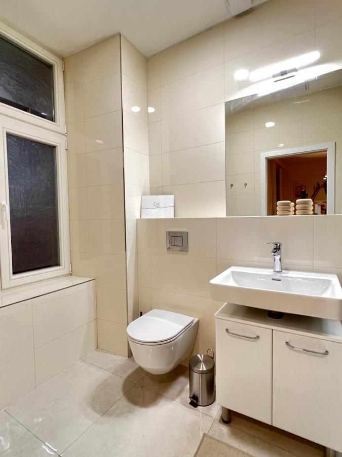 New Apartments Chain Florenc ปราก ภายนอก รูปภาพ