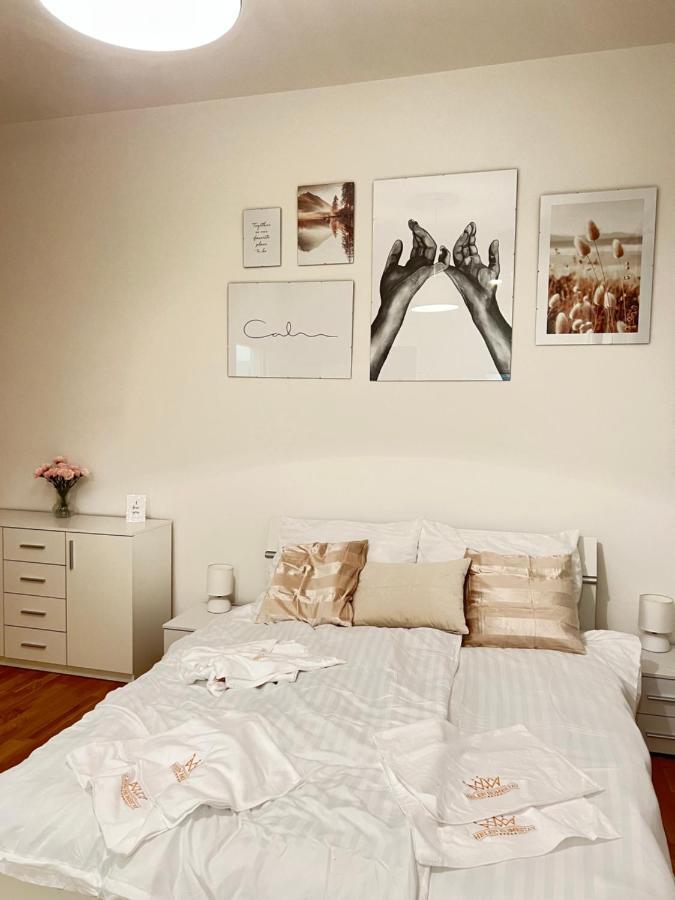 New Apartments Chain Florenc ปราก ภายนอก รูปภาพ